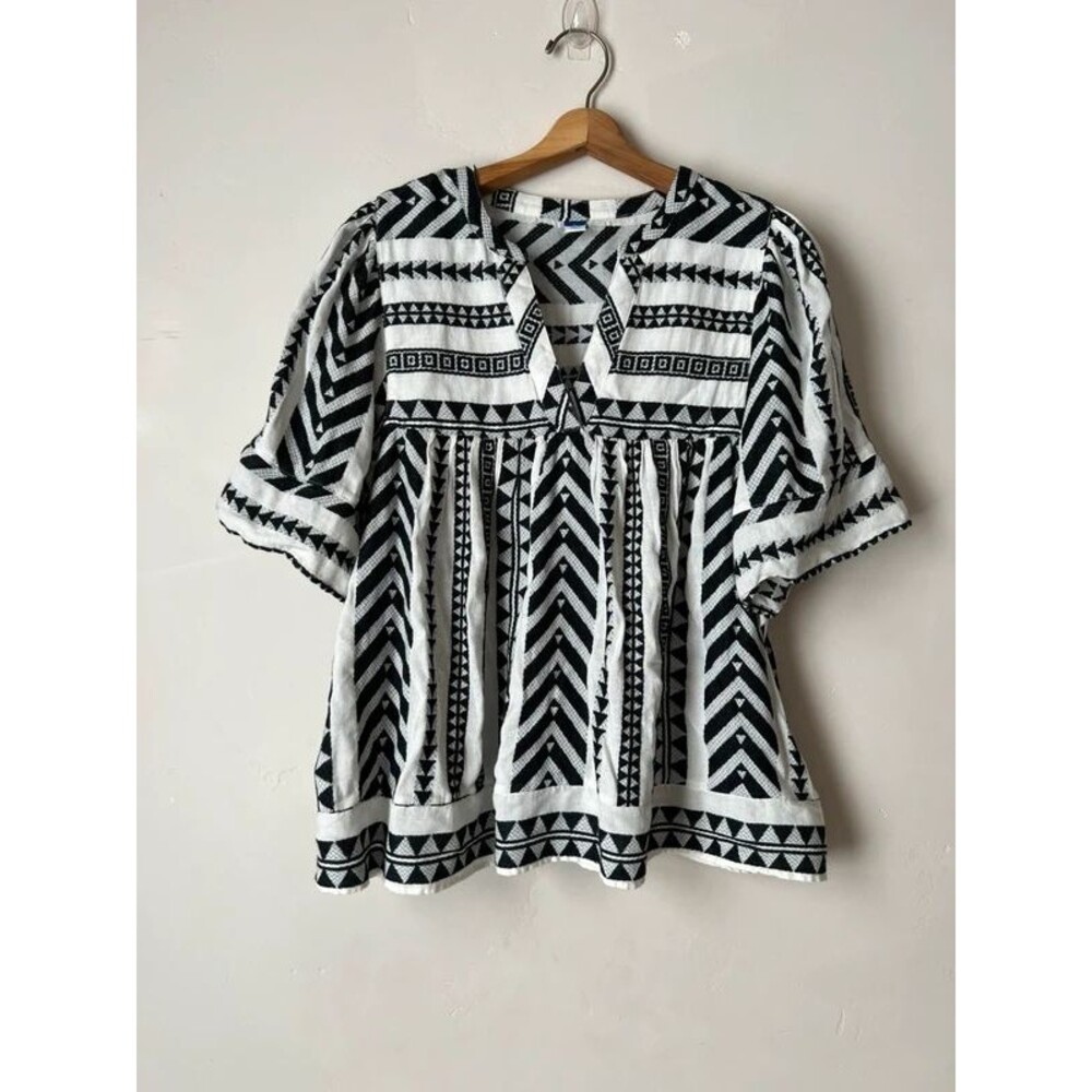 Old Navy Aztec print boho blouse New With Tags
